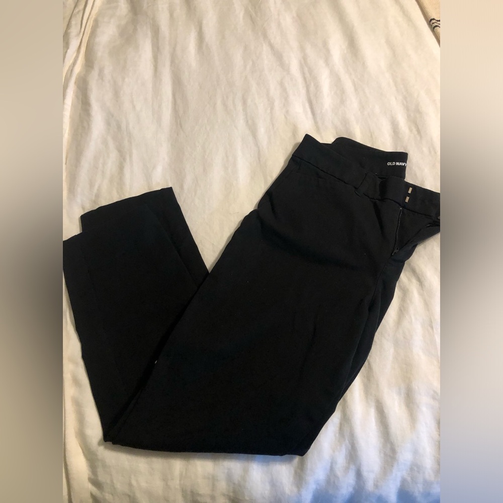 Old Navy High Rise Pixie pants, size 6.